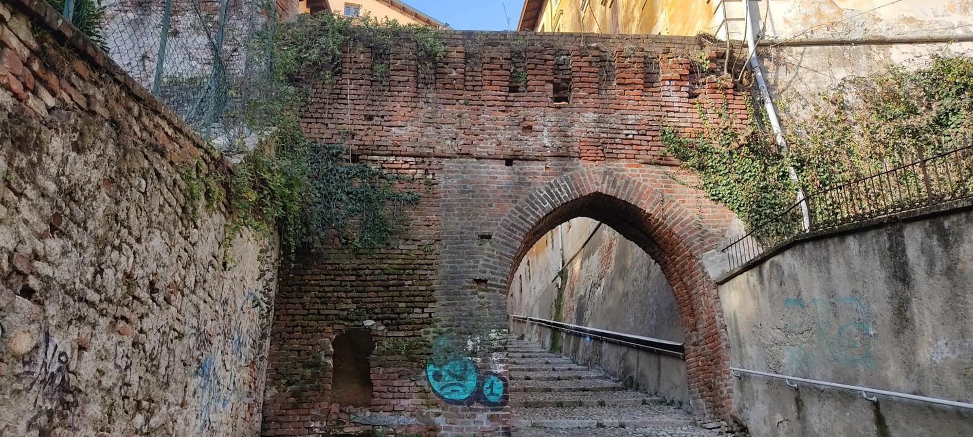 Apartamento La Casa Di Rosy Oleggio Exterior foto